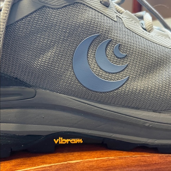 Topo Athletic Women’s Traverse Trail / Running Shoes – Size 10.5 – EUC - Picture 2 of 12